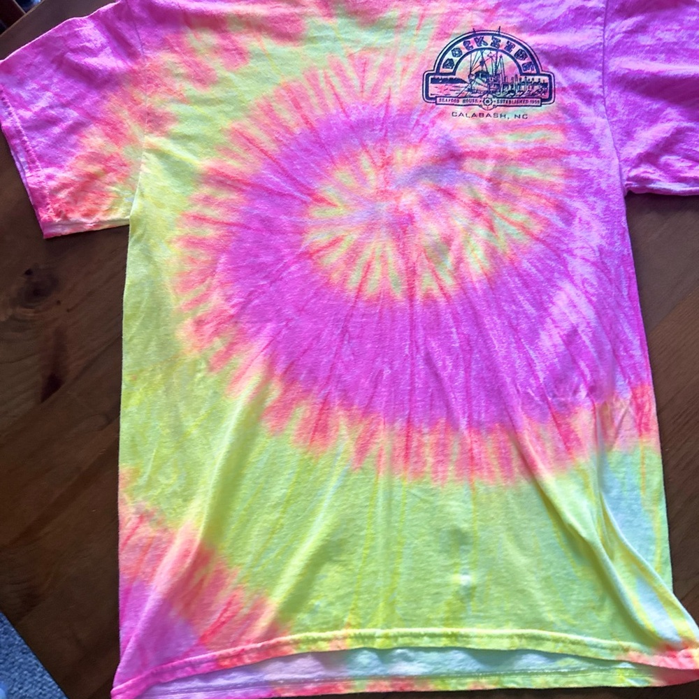 Vibrant Tie-Dye Short Sleeve Tees - Picture 4 of 9